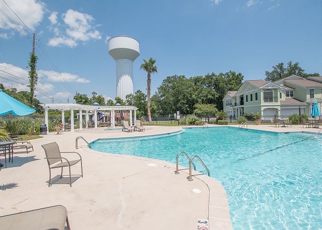 806v Bikini Peak Paradise! Just a short walk to the - Beach Vacation Rentals in Gulfport, Mississippi on Beachhouse.com