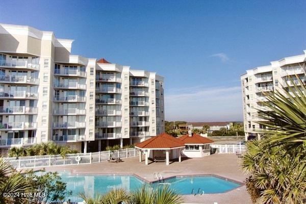 This wonderfully maintained 2 bedroom, 2 bath condo is waiting - Beach Condo for sale in North Topsail Beach, North Carolina on Beachhouse.com