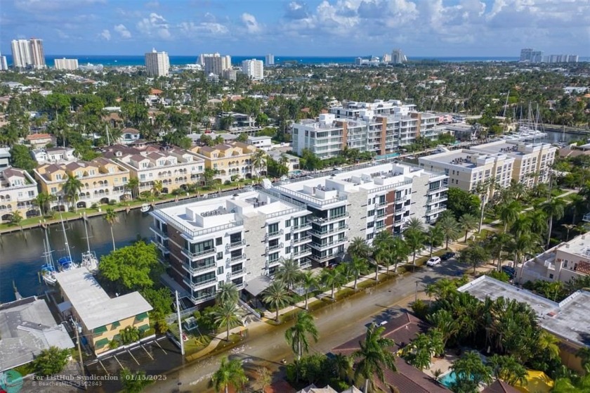 Enjoy secluded resort-style living on Las Olas at AquaVita. This - Beach Condo for sale in Fort Lauderdale, Florida on Beachhouse.com