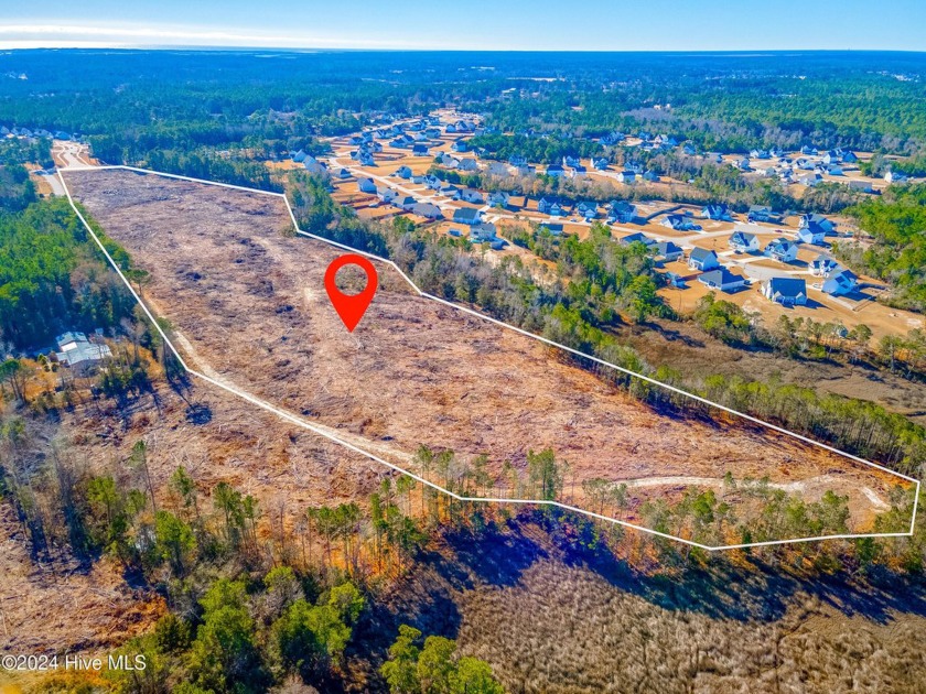 Discover this prime 22.29 -acre waterfront property on Jumpin - Beach Acreage for sale in Hubert, North Carolina on Beachhouse.com