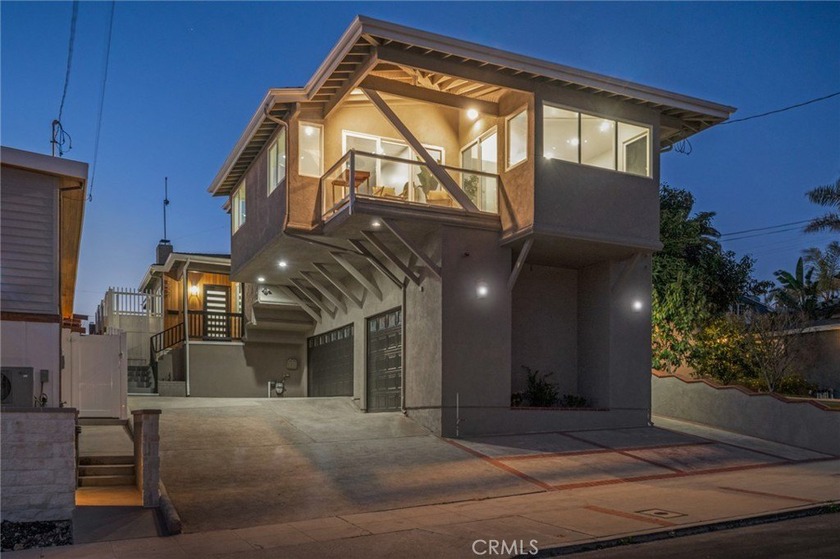 Located in the highly sought after Palisades neighborhood of San - Beach Home for sale in San Pedro, California on Beachhouse.com