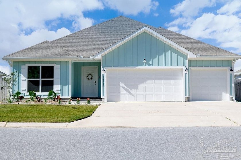 Exceptional move-in ready Craftsman home. Built 2022. Perfect - Beach Home for sale in Gulf Breeze, Florida on Beachhouse.com