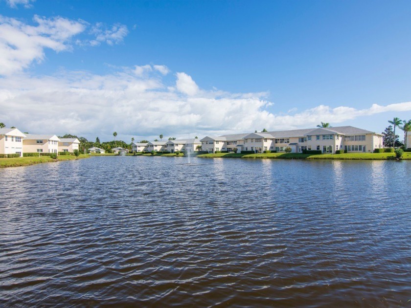 Fantastic location, great price, lots of updates! Eye-pleasing - Beach Home for sale in Vero Beach, Florida on Beachhouse.com