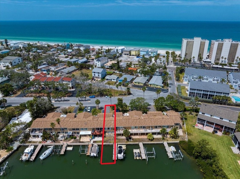 2 BED / 1.5 BATH / 1,200sf TOWNHOUSE STYLE CONDO WITH PERSONAL - Beach Condo for sale in Indian Rocks Beach, Florida on Beachhouse.com