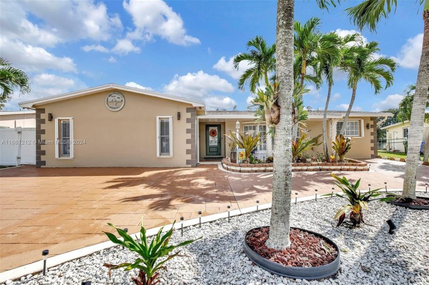 Experience true pride of ownership with this beautifully updated - Beach Home for sale in Pembroke Pines, Florida on Beachhouse.com