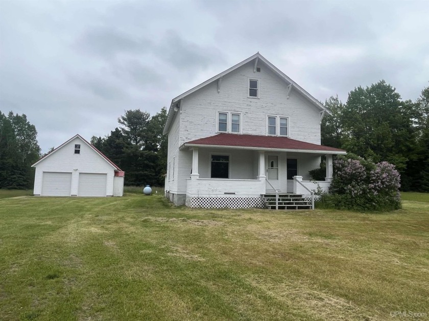 VALUABLE FARM ON THE CHOCOLAY RIVER in Michigan's Upper - Beach Home for sale in Marquette, Michigan on Beachhouse.com
