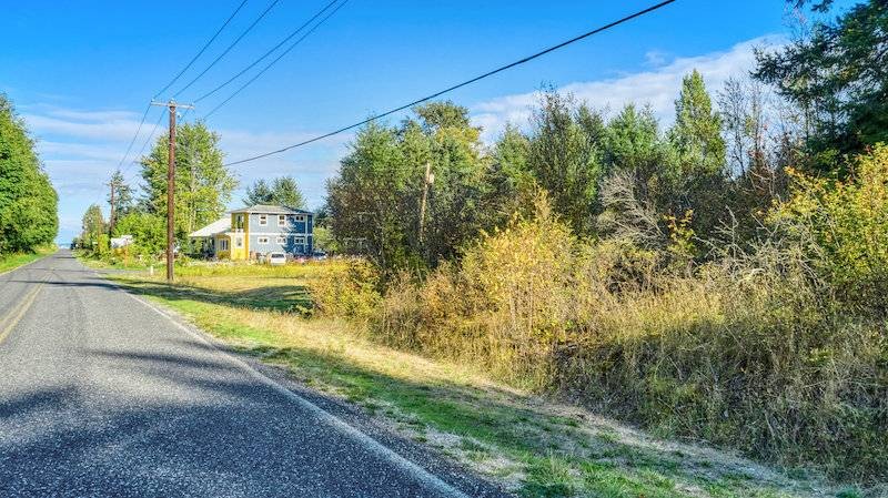 Almost Maple Beach - Vacant Lot located just a 10-minute walk to - Beach Lot for sale in Point Roberts, Washington on Beachhouse.com