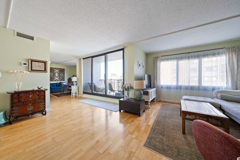 Welcome to this beautifully maintained, townhome-style unit, the - Beach Condo for sale in Weymouth, Massachusetts on Beachhouse.com