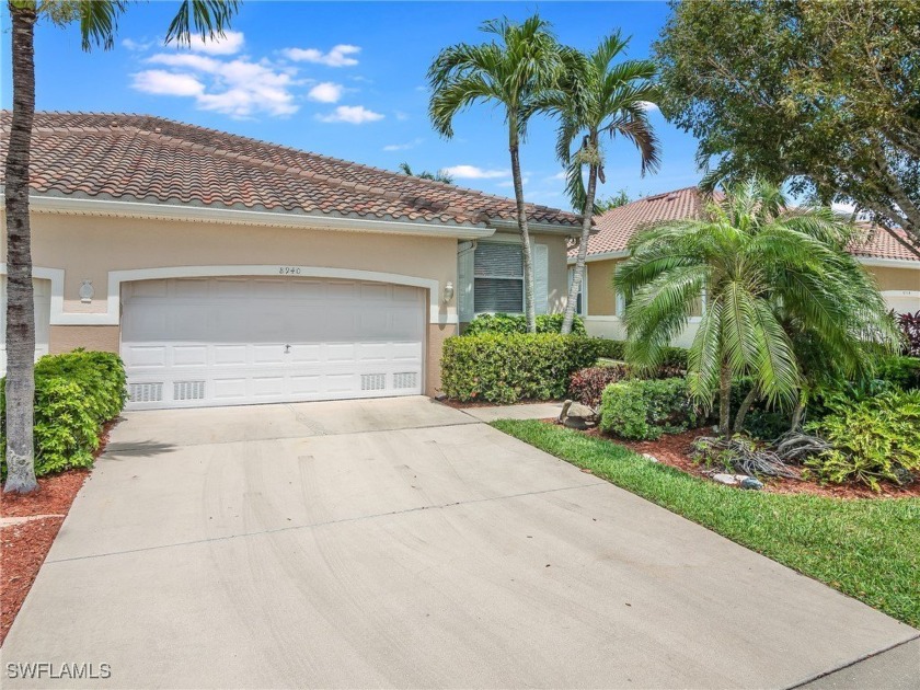 Welcome to Colony Lakes. This stunning lake front villa offers 3 - Beach Home for sale in Fort Myers, Florida on Beachhouse.com