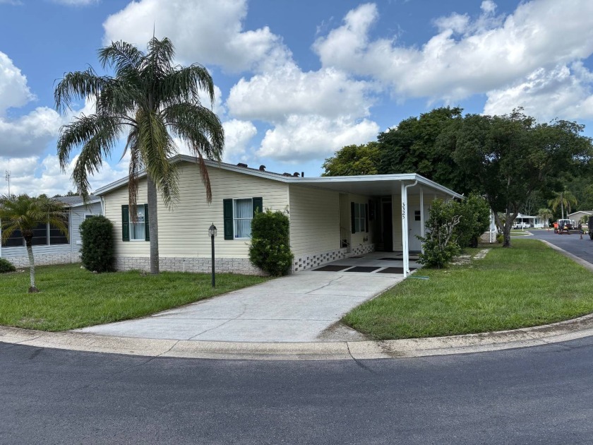 This beautiful and cozy home features two bedrooms, two - Beach Home for sale in Spring Hill, Florida on Beachhouse.com