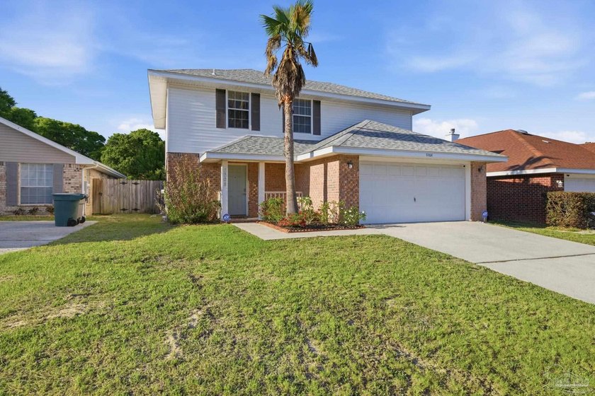 Updated 3 bedroom, 2.5 bathroom home in Amelia Place featuring a - Beach Home for sale in Pensacola, Florida on Beachhouse.com