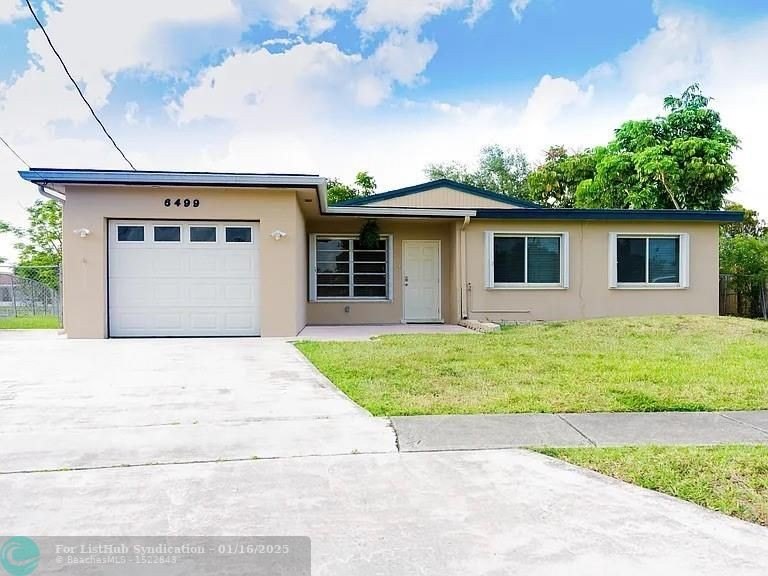 This spacious 3 bedroom 2 bathroom home offers a fantastic - Beach Home for sale in Margate, Florida on Beachhouse.com