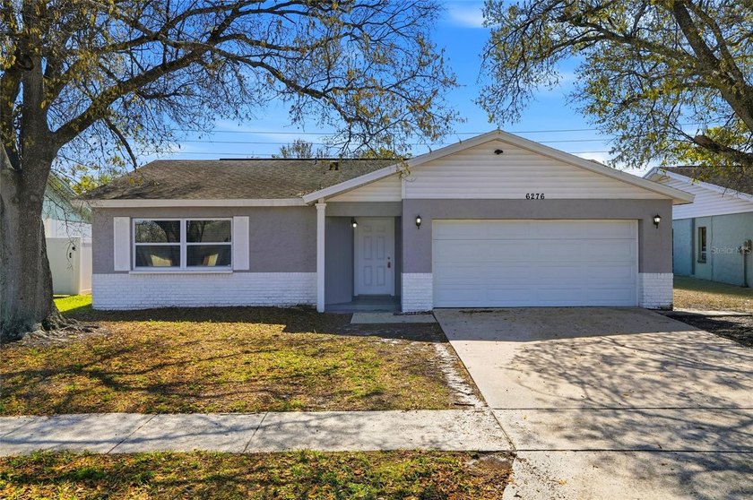 Under contract-accepting backup offers. One or more photo(s) has - Beach Home for sale in Pinellas Park, Florida on Beachhouse.com