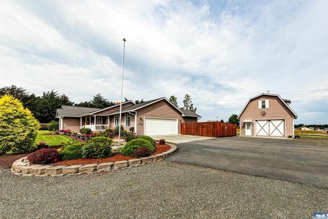 23 Pearl Place - Beach Home for sale in Sequim, Washington on Beachhouse.com