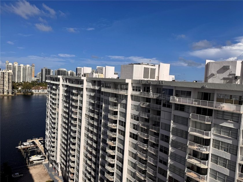 Renovated 2-bed, 2-bath condo with stunning water and city views - Beach Condo for sale in Aventura, Florida on Beachhouse.com