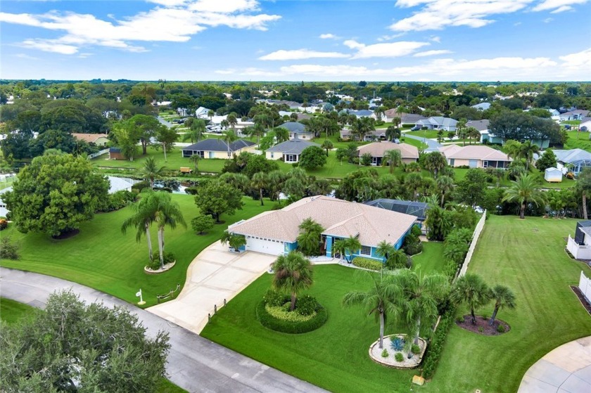 Perfect Florida Living at Collier Creek Estates on 1/2 Acre - Beach Home for sale in Sebastian, Florida on Beachhouse.com