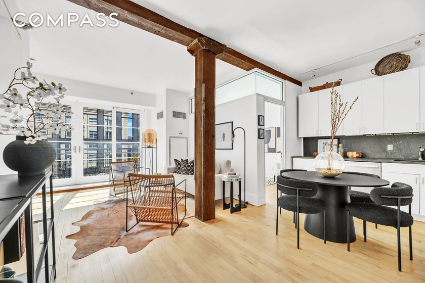 DUMBO-LICIOUS: EXPANSIVE, SUN-FILLED, SOUTH-FACING LOFT CONDO - Beach Condo for sale in Brooklyn, New York on Beachhouse.com