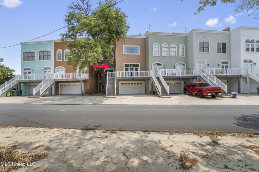 Beachfront Townhouse with Stunning Views, Private Elevator - Beach Townhome/Townhouse for sale in Gulfport, Mississippi on Beachhouse.com