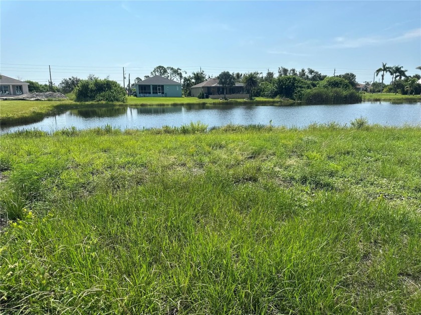 BEAUTIFUL lakefront property in BEAUTIFUL Rotonda Lakes! Only a - Beach Lot for sale in Rotonda West, Florida on Beachhouse.com