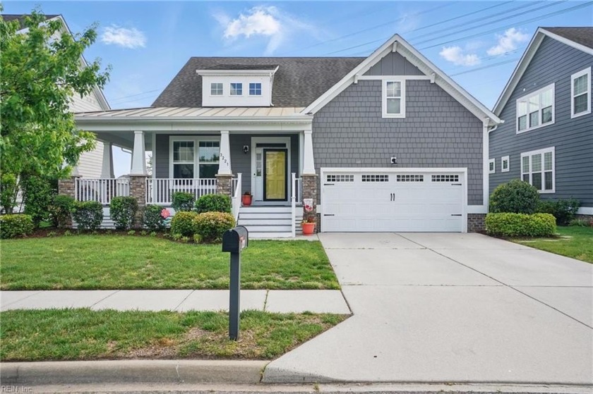 Water View! This beautiful home features an open floor plan and - Beach Home for sale in Chesapeake, Virginia on Beachhouse.com