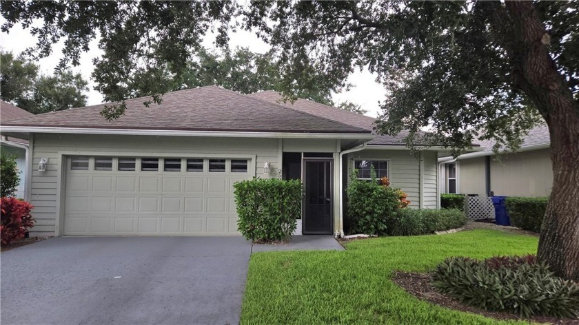 LAKEFRONT!  Spectacular long views of Lake Eden. Only lakefront - Beach Home for sale in Vero Beach, Florida on Beachhouse.com