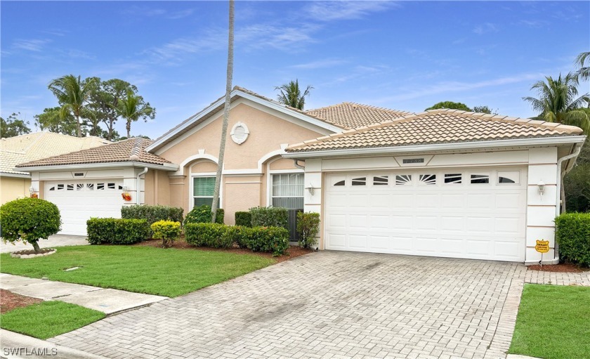 HUGE Price Adjustment! This UPDATED 3 Bed/2 Bath END-UNIT Villa - Beach Home for sale in Fort Myers, Florida on Beachhouse.com