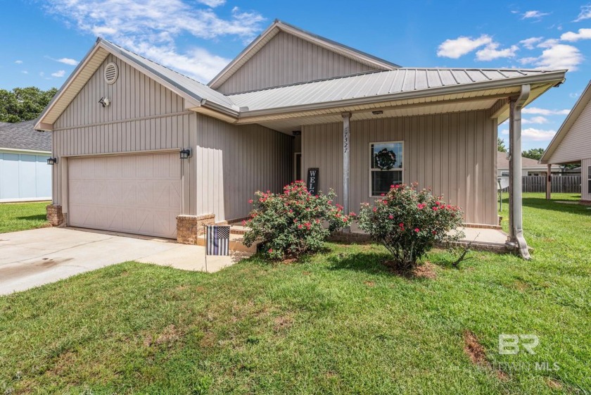 Coastal Charm in Foley! Hidden Lakes Subdivision Gem! Discover - Beach Home for sale in Foley, Alabama on Beachhouse.com