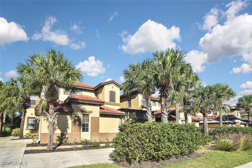 A rarity has just hit the market!  Pelican Preserve carriage - Beach Condo for sale in Fort Myers, Florida on Beachhouse.com