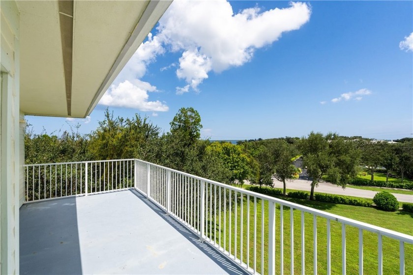 Empty canvas ready for you to move in and make it your own! The - Beach Home for sale in Sebastian, Florida on Beachhouse.com