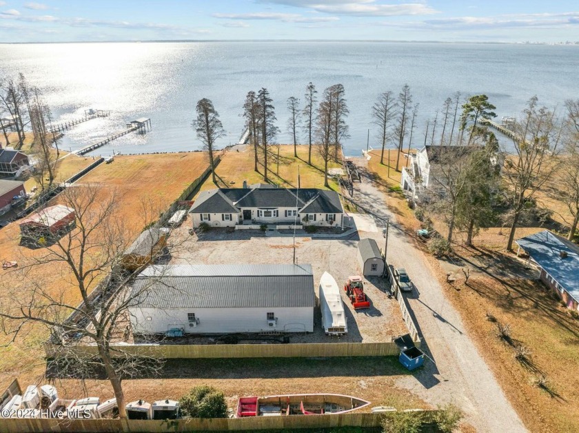 This beautifully updated 3-bedroom, 3-bath waterfront home in - Beach Home for sale in Bath, North Carolina on Beachhouse.com