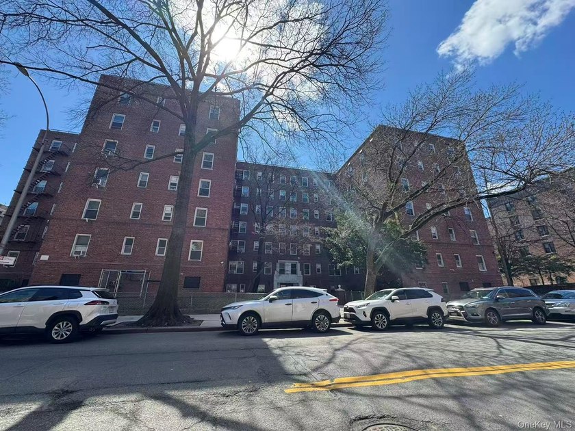 Corner unit, approximately 780 SF, spacious one-bedroom with - Beach Home for sale in Flushing, New York on Beachhouse.com