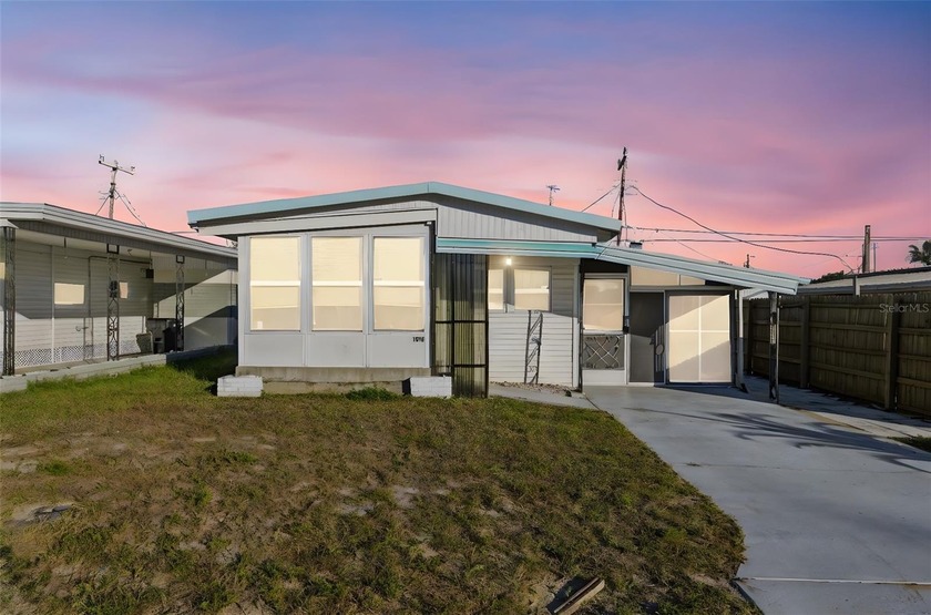 BACK ON THE MARKET (NO FAULT OF THE SELLERS) This charming - Beach Home for sale in Holiday, Florida on Beachhouse.com