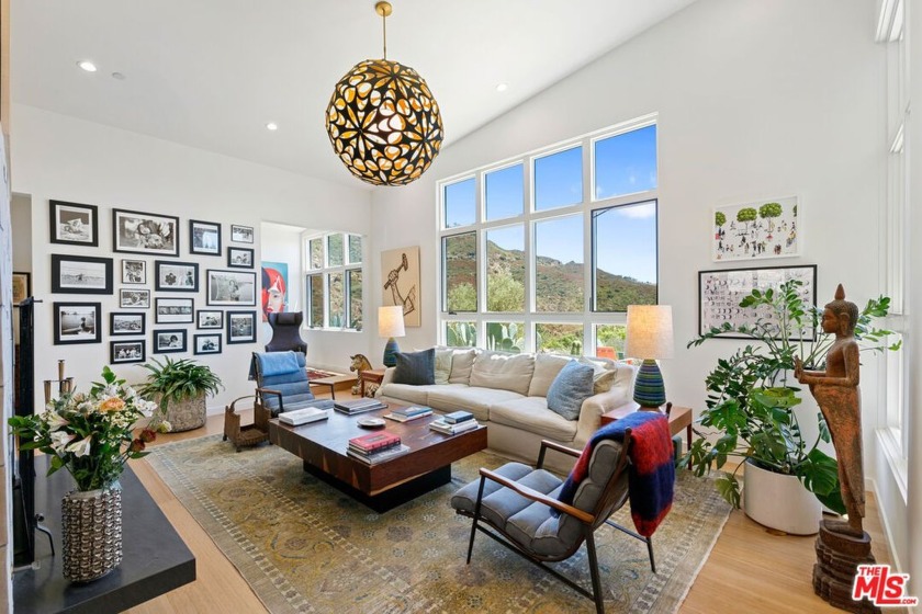 Looking for privacy, expansive acreage, and breathtaking views? - Beach Home for sale in Malibu, California on Beachhouse.com