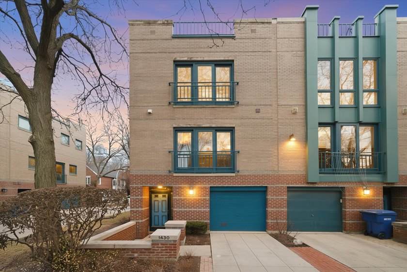 Ideally located in the heart of the South Loop, this rare - Beach Townhome/Townhouse for sale in Chicago, Illinois on Beachhouse.com