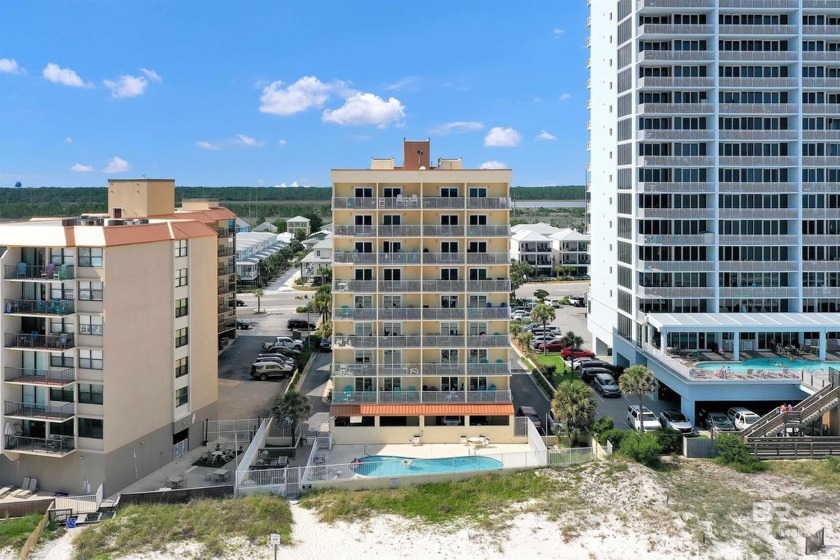 Beautiful 2 bedroom, 2 bathroom gulf front, west corner unit - Beach Condo for sale in Gulf Shores, Alabama on Beachhouse.com