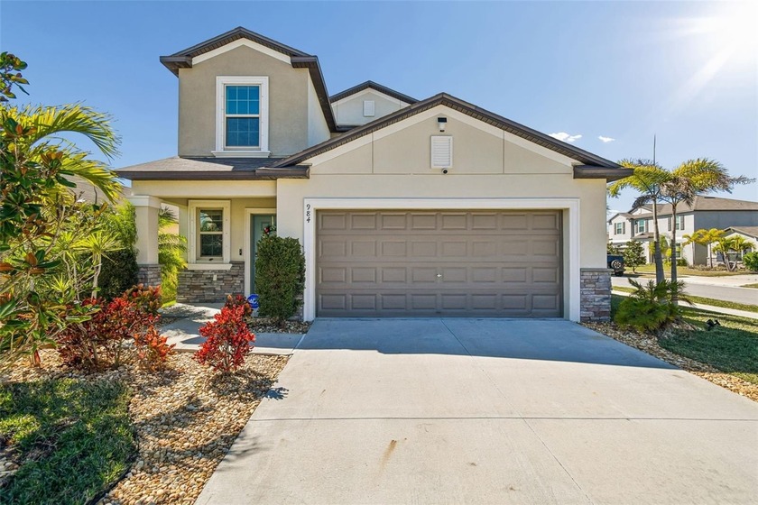 This almost new 5-bedroom, 2.5-bath Columbia model is situated - Beach Home for sale in Ruskin, Florida on Beachhouse.com
