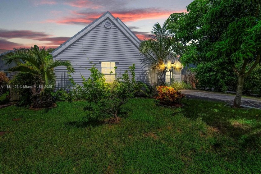 Welcome to Delray Garden Estates! This charming 3-bedroom - Beach Home for sale in Delray Beach, Florida on Beachhouse.com