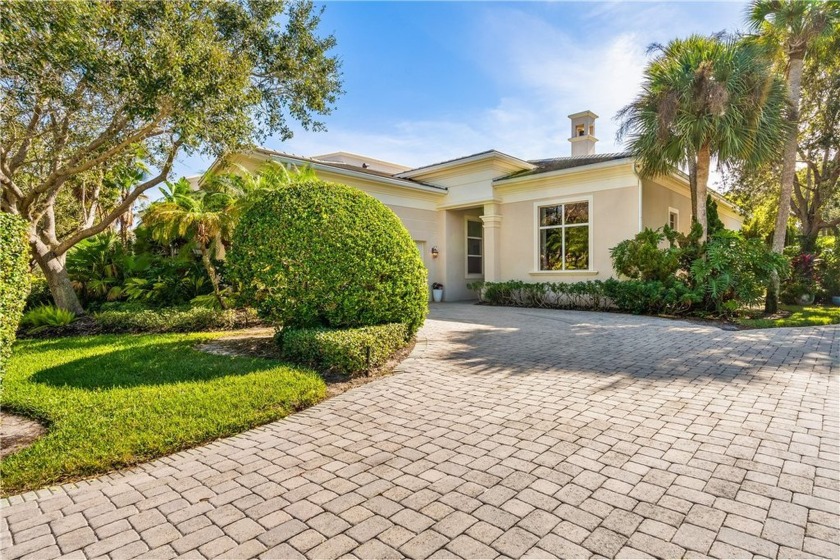 ESTATE SALE! Split plan 3 bed/3 bath home featuring 2 ensuite - Beach Home for sale in Vero Beach, Florida on Beachhouse.com