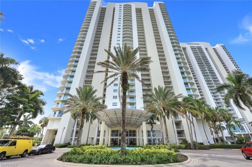 SPECTACULAR RIVER VIEWS FROM THE 24th FLOOR! This modern and - Beach Home for sale in Fort Myers, Florida on Beachhouse.com