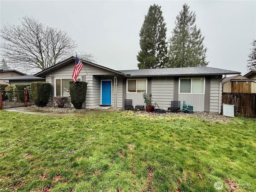 A rare chance to own a fully updated Rambler in Everett's - Beach Home for sale in Everett, Washington on Beachhouse.com