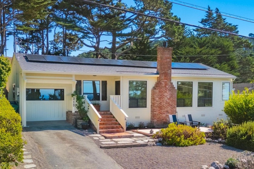 Perfectly perched in Pacific Groves hidden sunbelt sits a - Beach Home for sale in Pacific Grove, California on Beachhouse.com