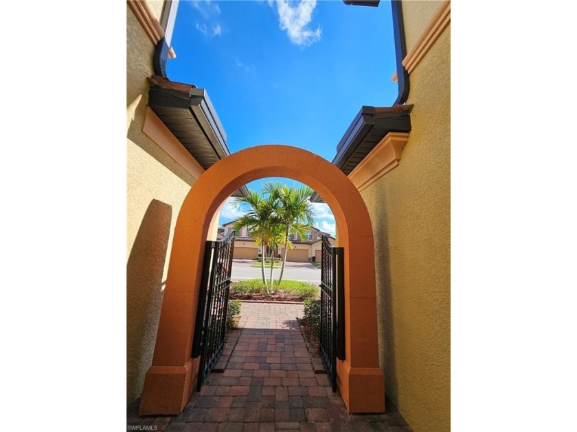 This is the one you've been waiting for!!! Absolutely IMMACULATE - Beach Home for sale in Bonita Springs, Florida on Beachhouse.com