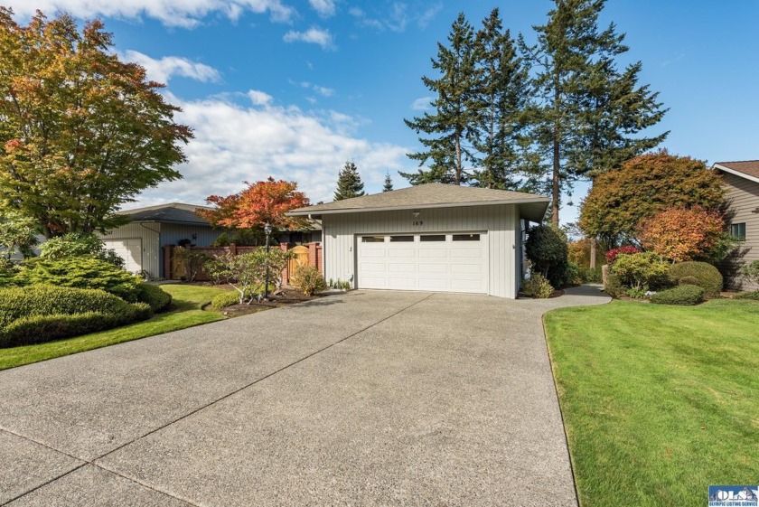 169 Fairway Drive - Beach Home for sale in Sequim, Washington on Beachhouse.com