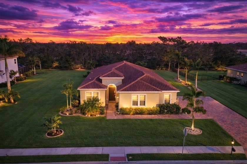 MOTIVATED SELLERS! Exquisite home located in the highly - Beach Home for sale in Bradenton, Florida on Beachhouse.com