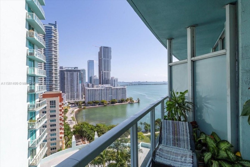 1/1 unit with views of the water in Quantum on the Bay, which is - Beach Condo for sale in Miami, Florida on Beachhouse.com