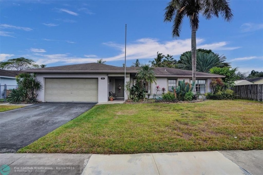 Will not last! Rarely available Orange Tree Family Home located - Beach Home for sale in Davie, Florida on Beachhouse.com