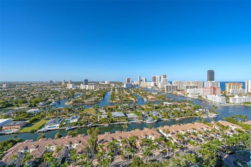Stunning flow-through 3/2 + Den featuring two spacious terraces - Beach Condo for sale in Aventura, Florida on Beachhouse.com