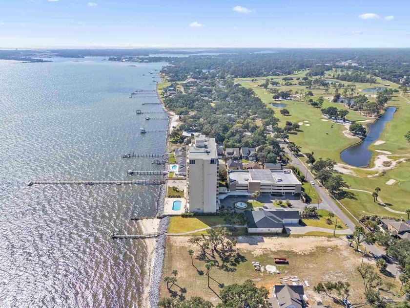 ENJOY RELAXED BAY FRONT LIVING IN THIS BRIGHT AND WELCOMING - Beach Condo for sale in Pensacola, Florida on Beachhouse.com