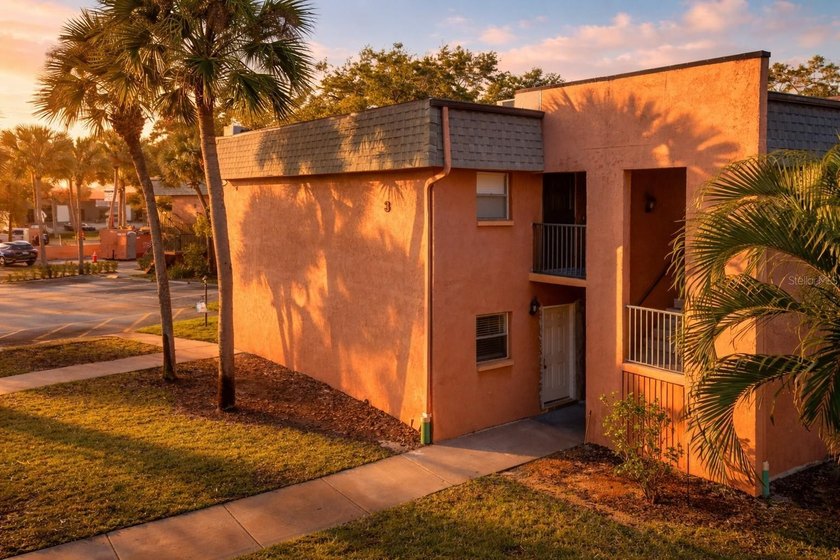 One or more photo(s) has been virtually staged. Short Sale. This - Beach Condo for sale in Palm Harbor, Florida on Beachhouse.com