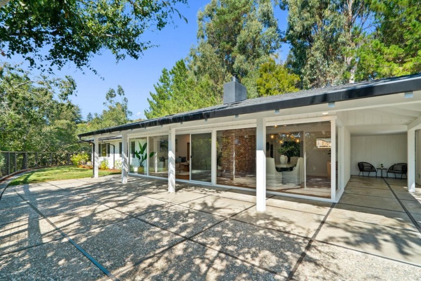 Don't miss this charming mid-century ranch-style home in the - Beach Home for sale in Santa Cruz, California on Beachhouse.com